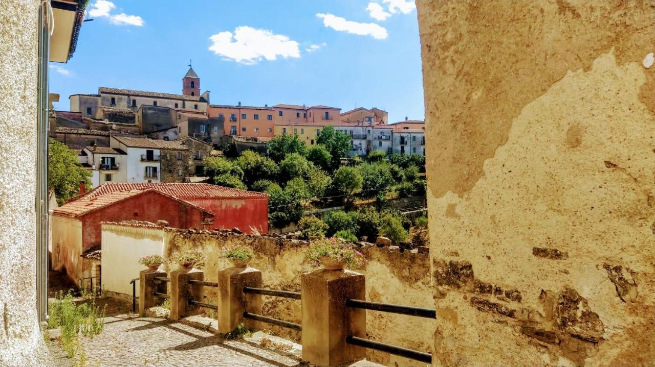 Le Origini Casa In Borgo Tipico Lucano Trivigno Exterior foto